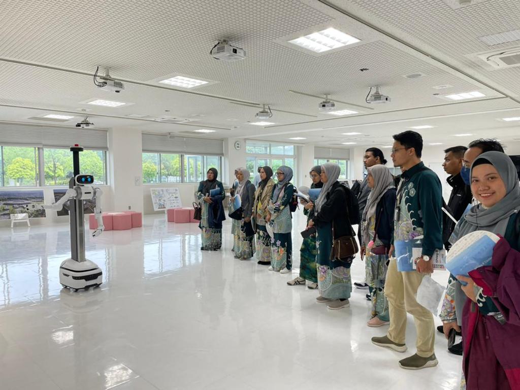 UiTM Negeri Sembilan Visits the University of Hyogo, Japan for Potential Collaborations